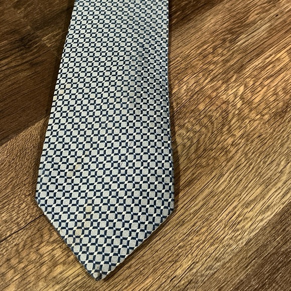 Jos. A Bank Signature Collection Men’s Pink Check 100% Silk Neck Tie - Picture 4 of 4